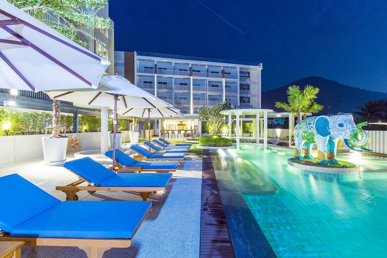 Hotel Ramada By Wyndham Phuket Deevana Patong