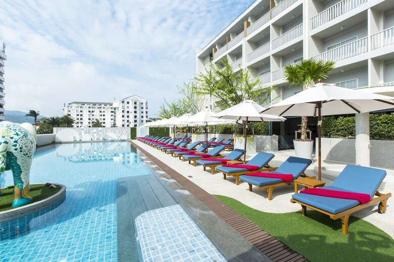 Hotel Ramada By Wyndham Phuket Deevana Patong