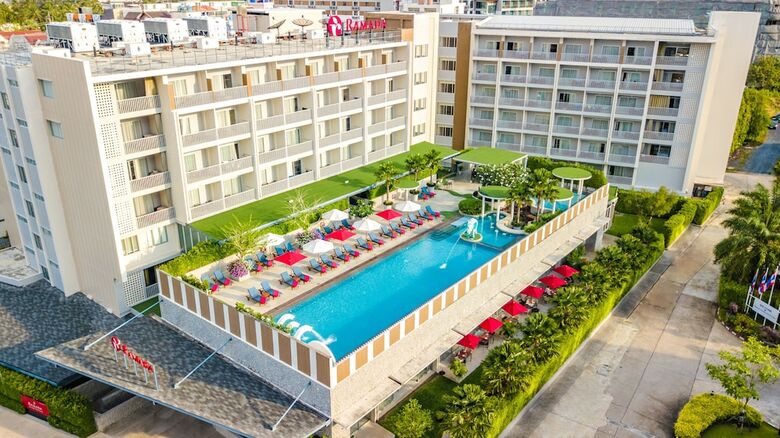 Hotel Ramada By Wyndham Phuket Deevana Patong