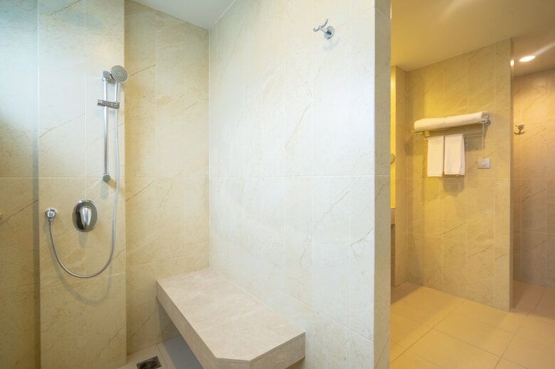 Hotel Ramada By Wyndham Phuket Deevana Patong