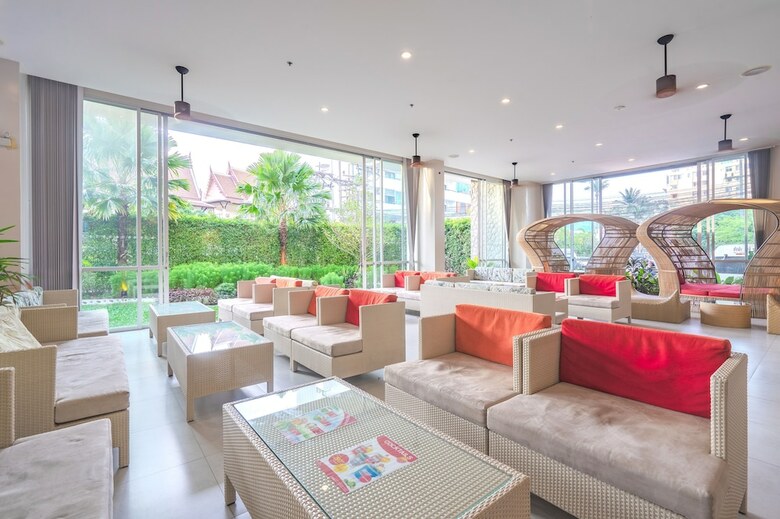 Hotel Ramada By Wyndham Phuket Deevana Patong