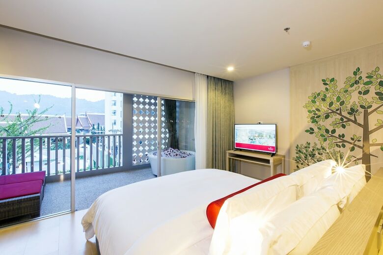 Hotel Ramada By Wyndham Phuket Deevana Patong