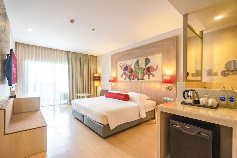 Hotel Ramada By Wyndham Phuket Deevana Patong