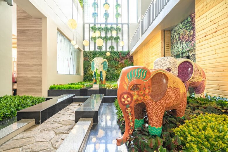 Hotel Ramada By Wyndham Phuket Deevana Patong