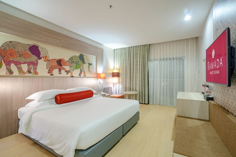 Hotel Ramada By Wyndham Phuket Deevana Patong