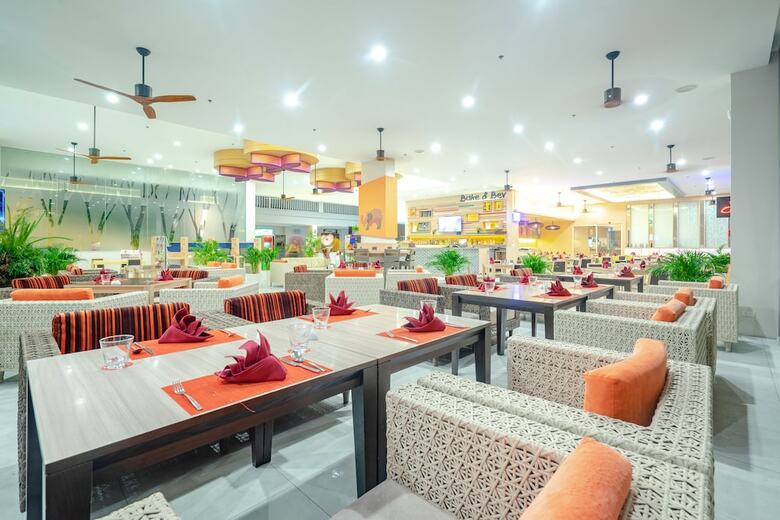 Hotel Ramada By Wyndham Phuket Deevana Patong
