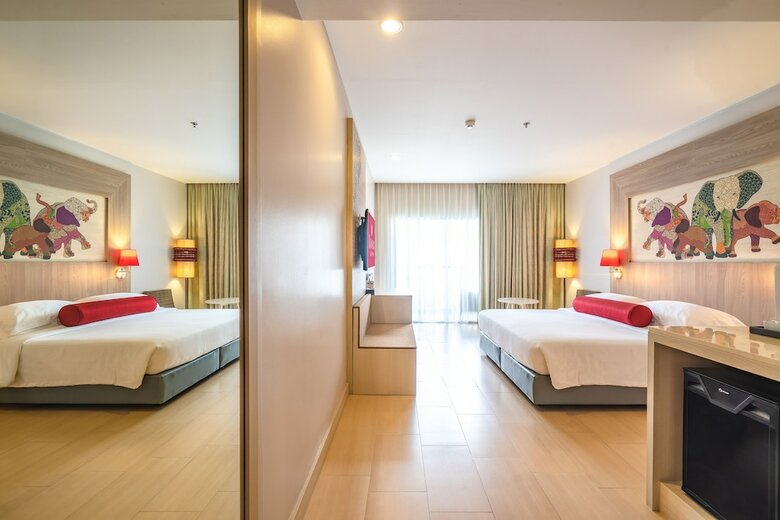 Hotel Ramada By Wyndham Phuket Deevana Patong
