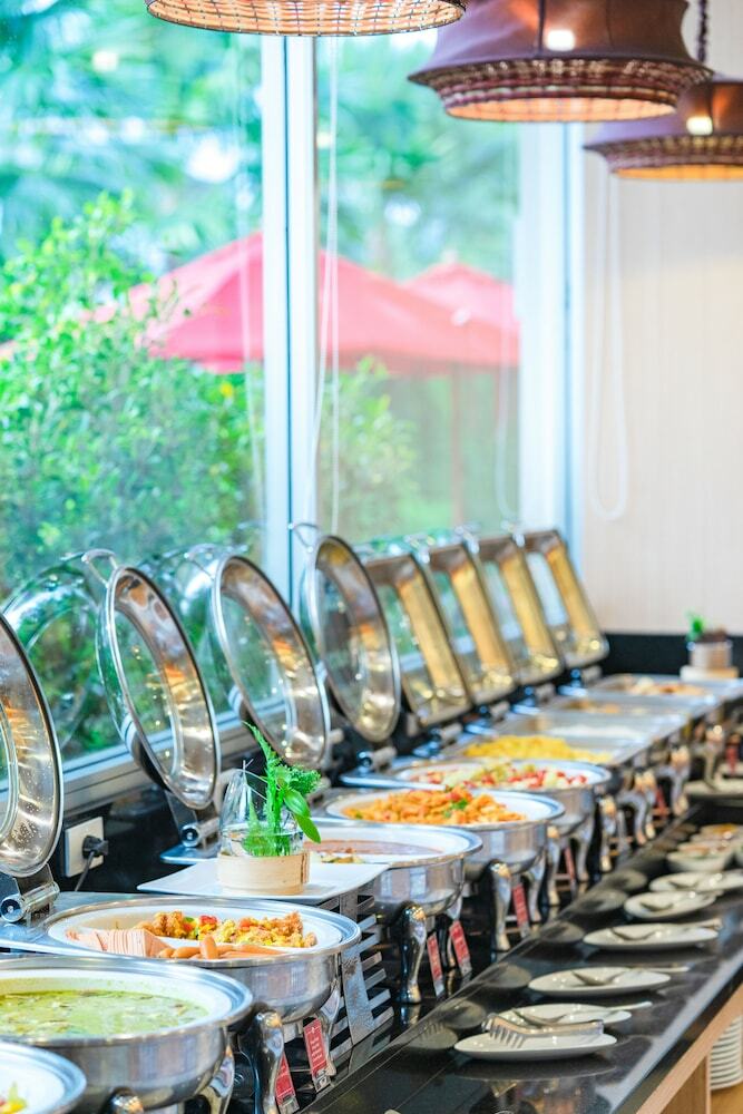 Hotel Ramada By Wyndham Phuket Deevana Patong