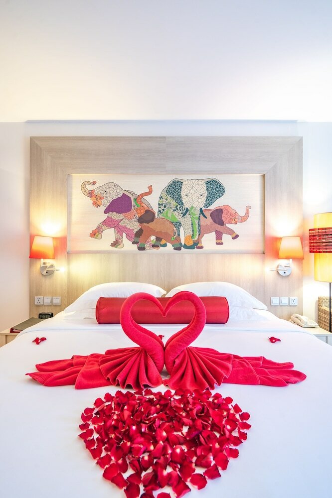 Hotel Ramada By Wyndham Phuket Deevana Patong