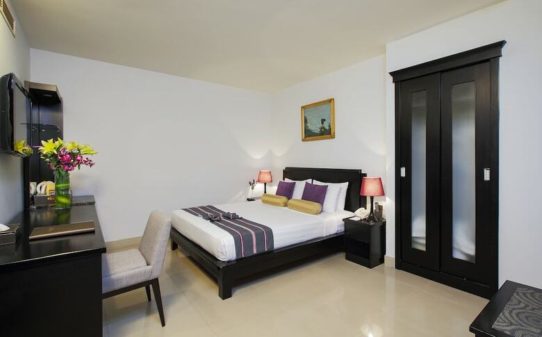Lavender Hotel