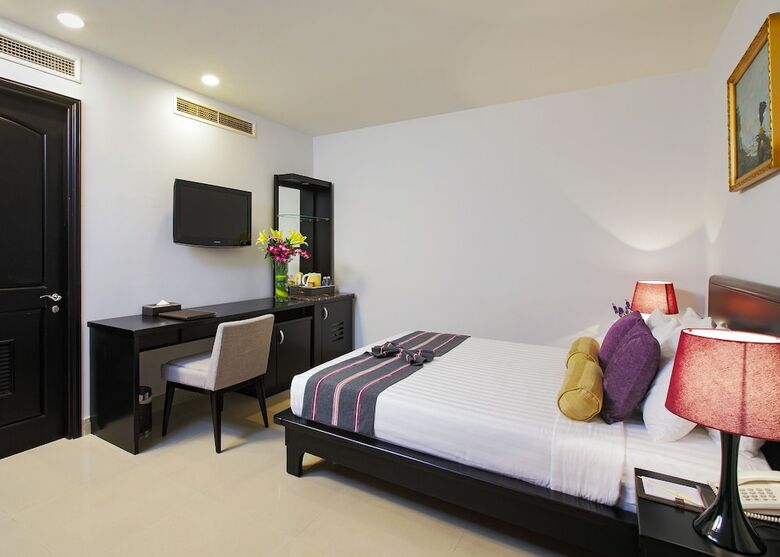 Lavender Hotel
