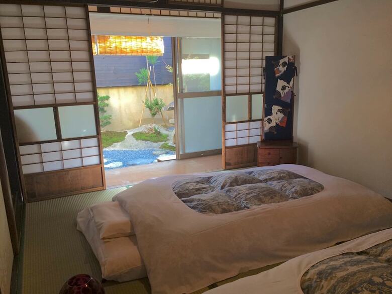 Hotel Guesthouse Hana Nishijin