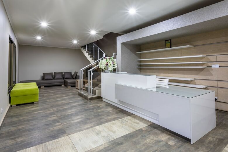 Apartamentos Fallsway Suites