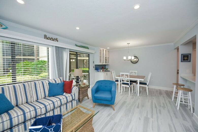 Bay Oaks By Beachside Management