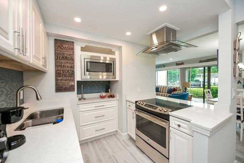 Bay Oaks By Beachside Management