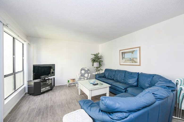 Bay Oaks By Beachside Management