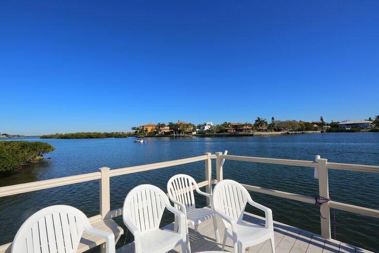 Bay Oaks By Beachside Management
