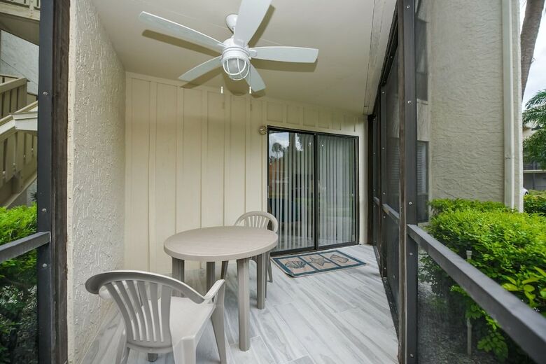 Bay Oaks By Beachside Management