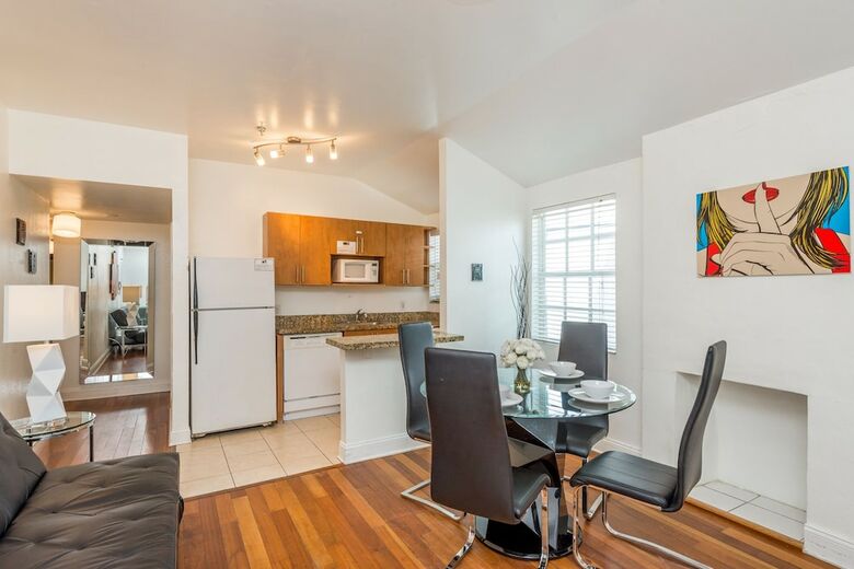 Apartamentos Hispaniola House By Royal Stays
