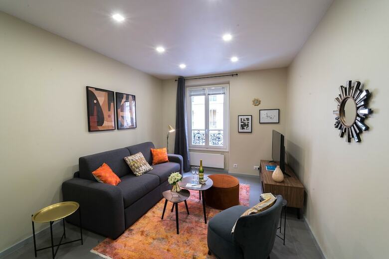 Sweet Inn Apartments- Champs Elys�s (various Addresses)