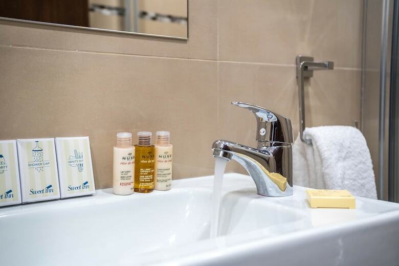 Sweet Inn Apartments- Champs Elys�s (various Addresses)