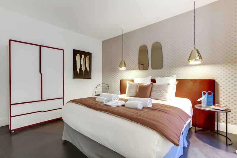 Sweet Inn Apartments- Champs Elys�s (various Addresses)