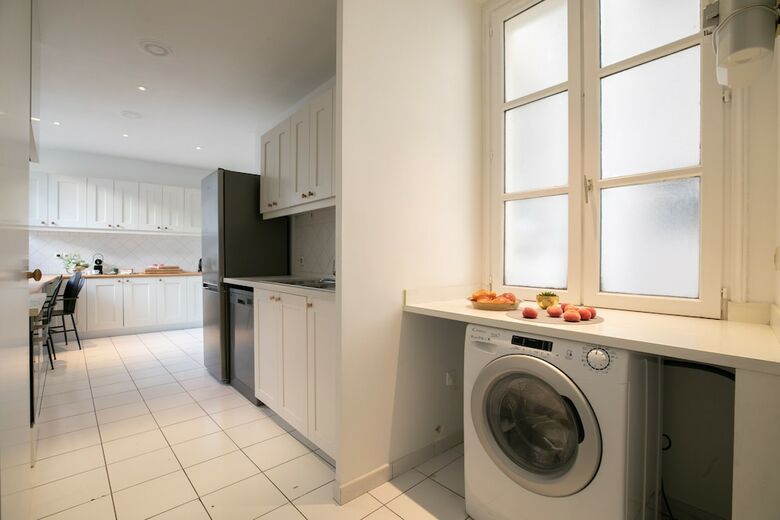 Sweet Inn Apartments- Champs Elys�s (various Addresses)