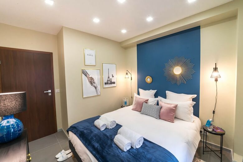 Sweet Inn Apartments- Champs Elys�s (various Addresses)