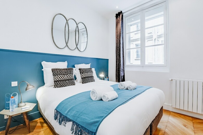 Sweet Inn Apartments- Champs Elys�s (various Addresses)