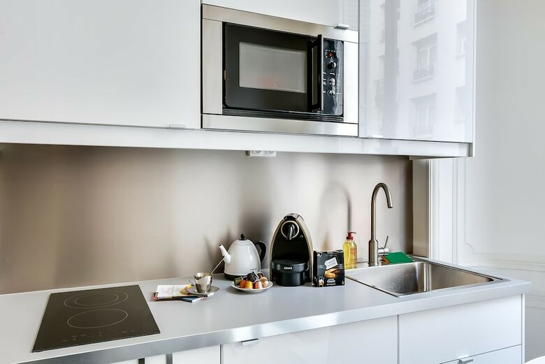 Sweet Inn Apartments- Champs Elys�s (various Addresses)