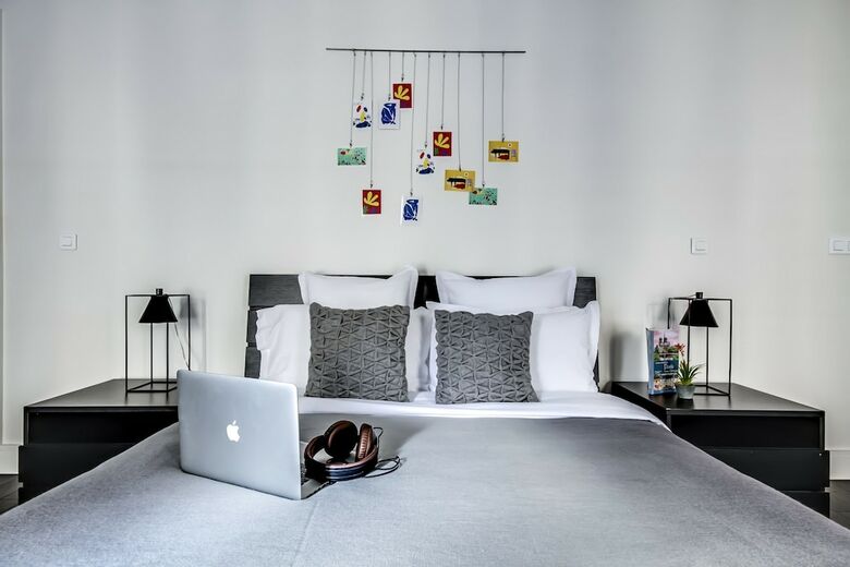 Sweet Inn Apartments- Champs Elys�s (various Addresses)