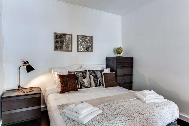 Sweet Inn Apartments- Champs Elys�s (various Addresses)