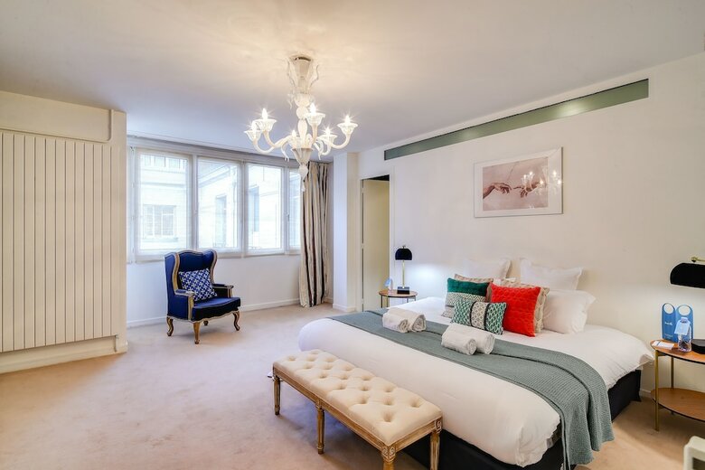 Sweet Inn Apartments- Champs Elys�s (various Addresses)