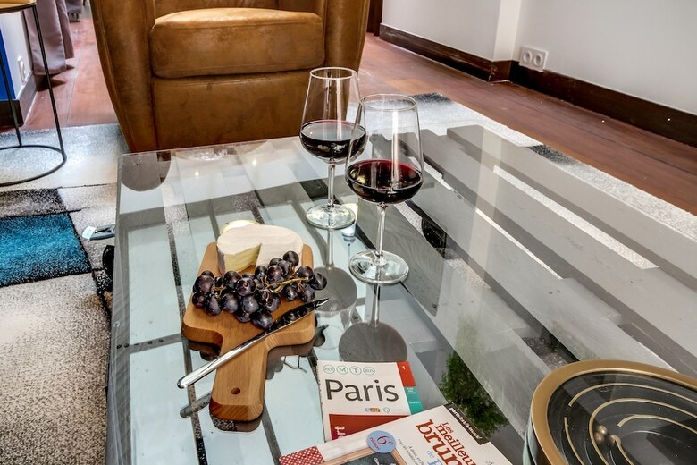 Sweet Inn Apartments- Champs Elys�s (various Addresses)