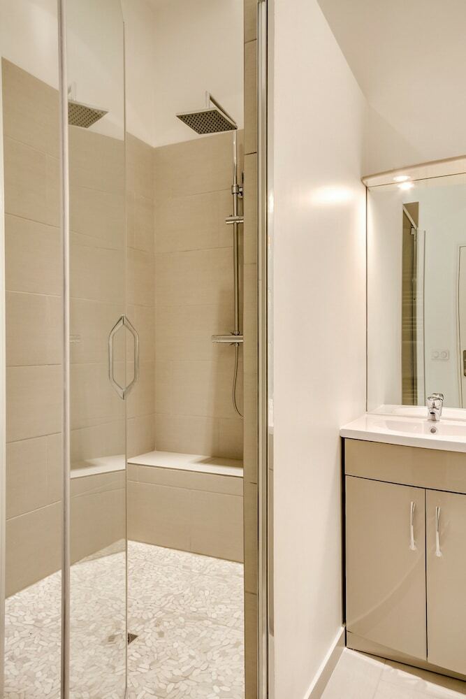 Sweet Inn Apartments- Champs Elys�s (various Addresses)