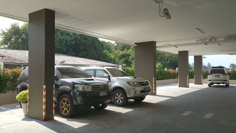 Hotel The Sila Sriracha