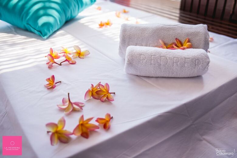 La Pedrera Small Hotel & Spa