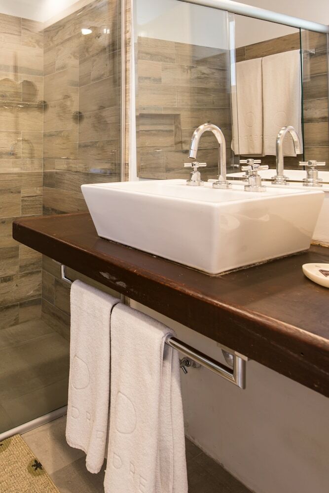 La Pedrera Small Hotel & Spa