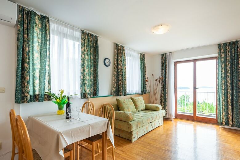 Apartments Matu?ko