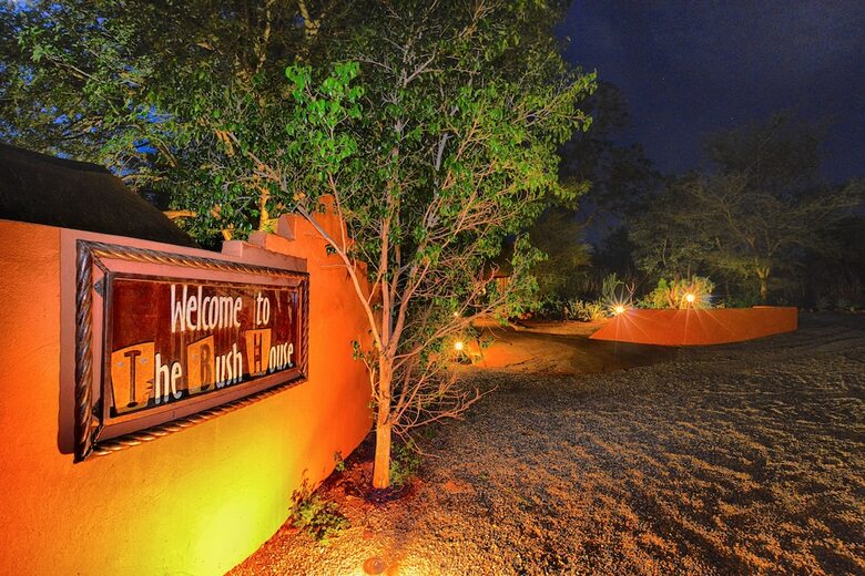 Posada The Bush House