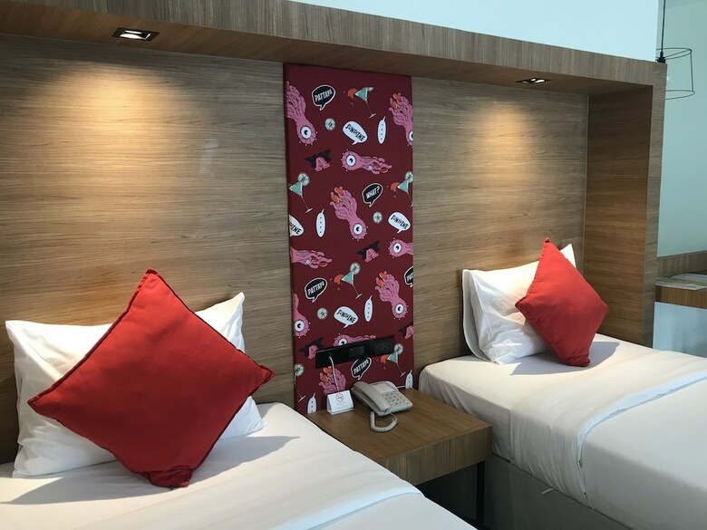 Sunshine Hip Hotel