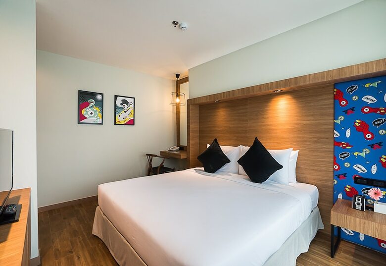 Sunshine Hip Hotel