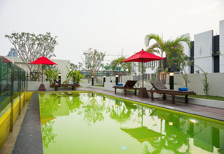 Sunshine Hip Hotel