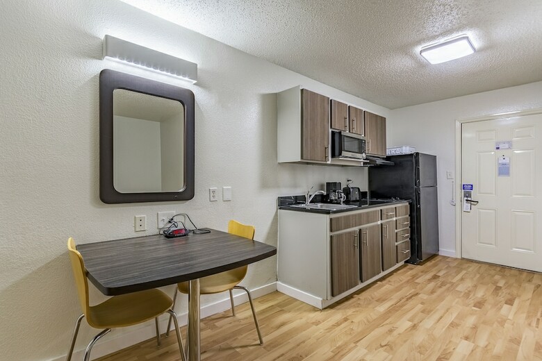 Hotel Studio 6 Dallas, Tx