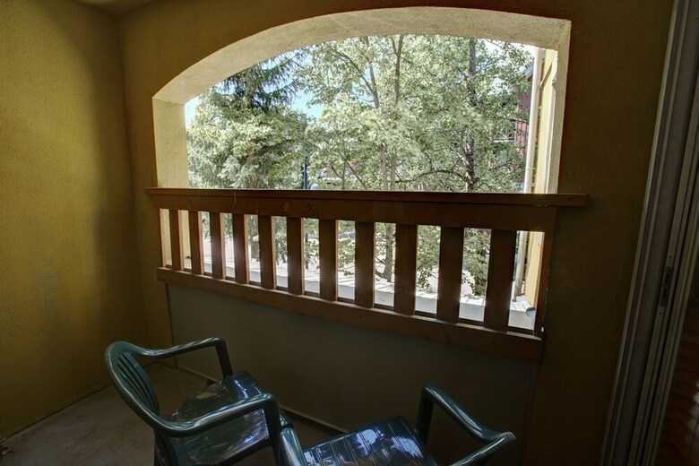 Resortquest At The Town Plaza Suites