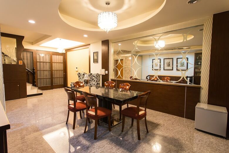 Bed & Breakfast Eureka Fucheng Guesthouse