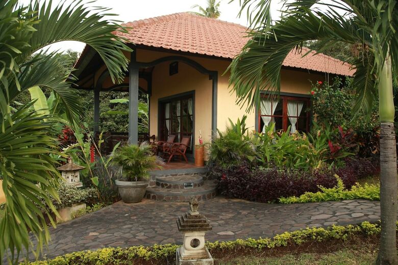 Hotel Puri Mangga Sea View Resort & Spa
