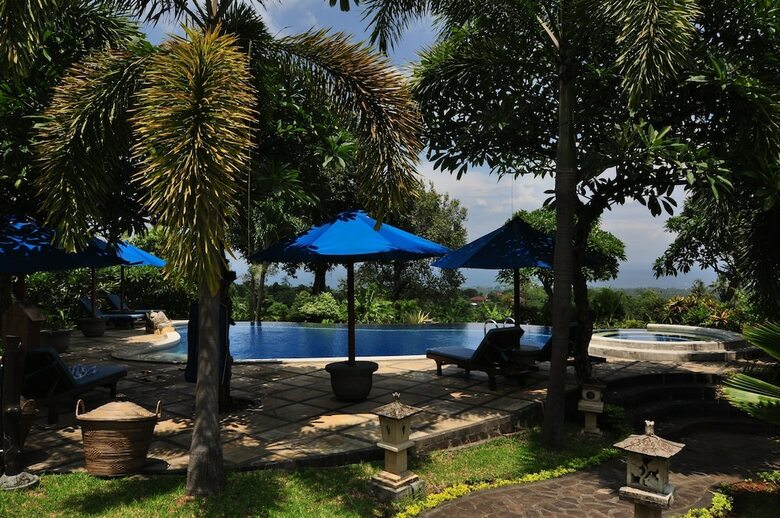 Hotel Puri Mangga Sea View Resort & Spa