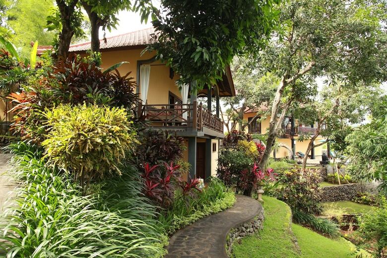 Hotel Puri Mangga Sea View Resort & Spa