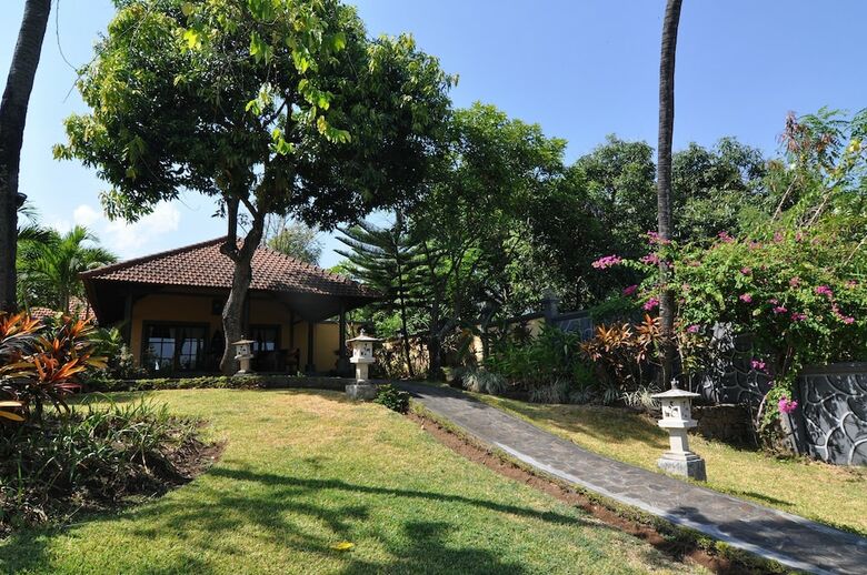 Hotel Puri Mangga Sea View Resort & Spa